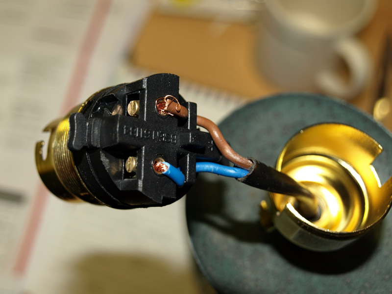 PAT Testing and Electrical Safety Dangerous lamp found in holiday cottage