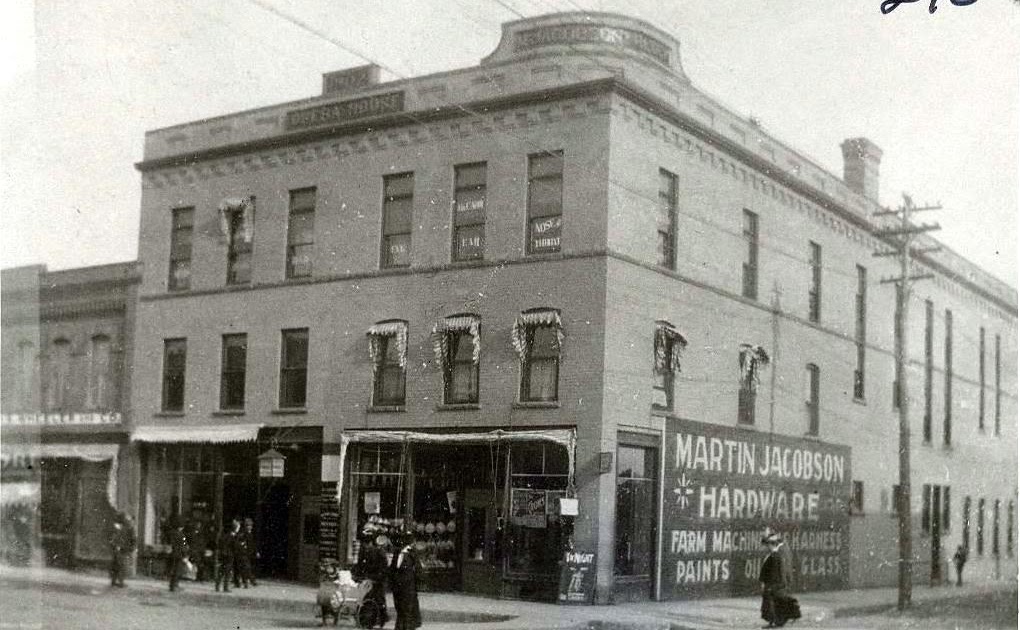 MinotMemories Jacobson Hardware
