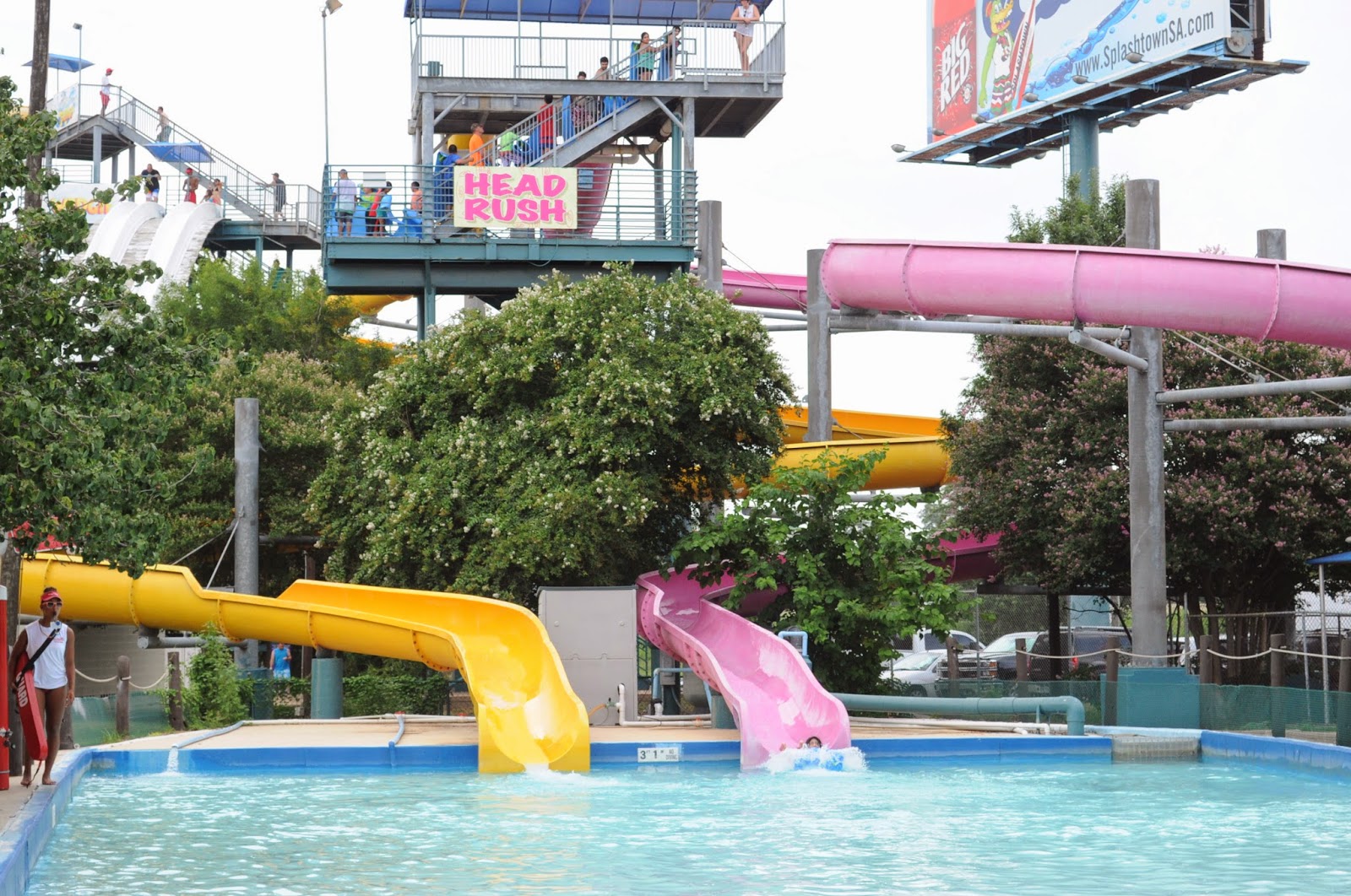 Splashtown San Antonio Review by Demcy Dias Summer Fun at Splashtown