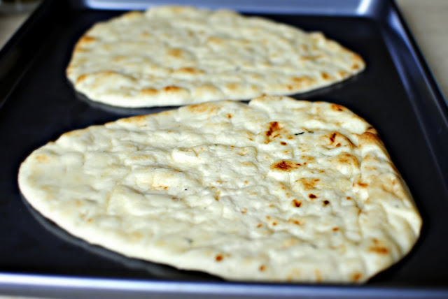 Naan Personal Pizzas l SimplyScratch.com
