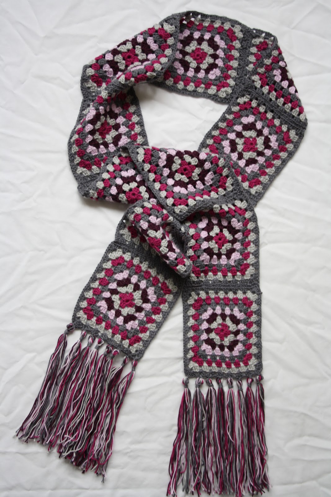 Tales from a happy house.: A Granny Square Scarf