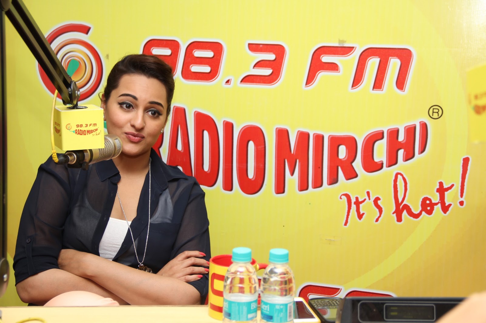 STARFRIDAY Radio Mirchi Ranveer Singh and Sonakshi Sinha at Radio
