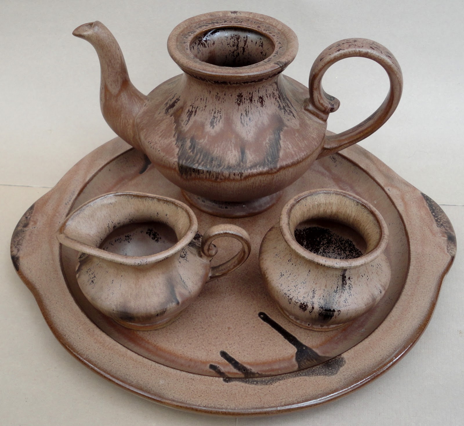 Blue Mountain Pottery BMP 17th in Canadiana Series Mandicrafts News