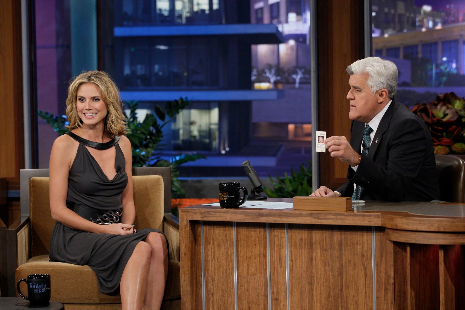 Heidi Klum attends Tonight Show with Jay Leno (10/12/10) | The Photos