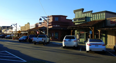 Walking around Old Town Scottsdale