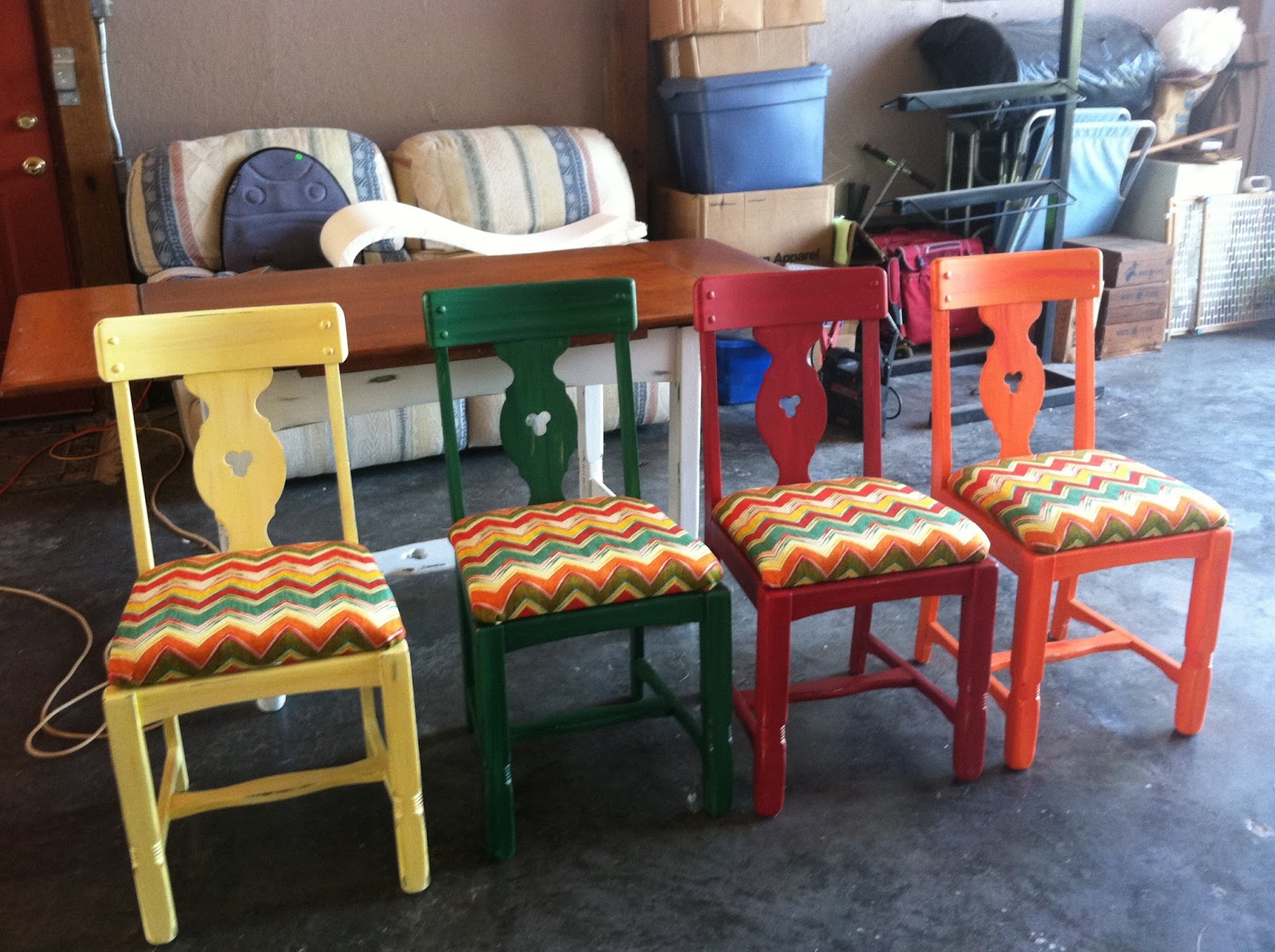 Simple, But Fabulous Cheap Table & Chairs, Ugly to Cute!