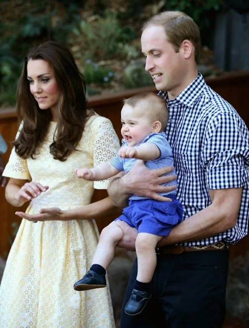 Dress: Roksanda Ilincic, Clutch: Alexander McQueen, Pumps: LK Bennet, Earings: Catherine Zoraida, Necklace: Asprey