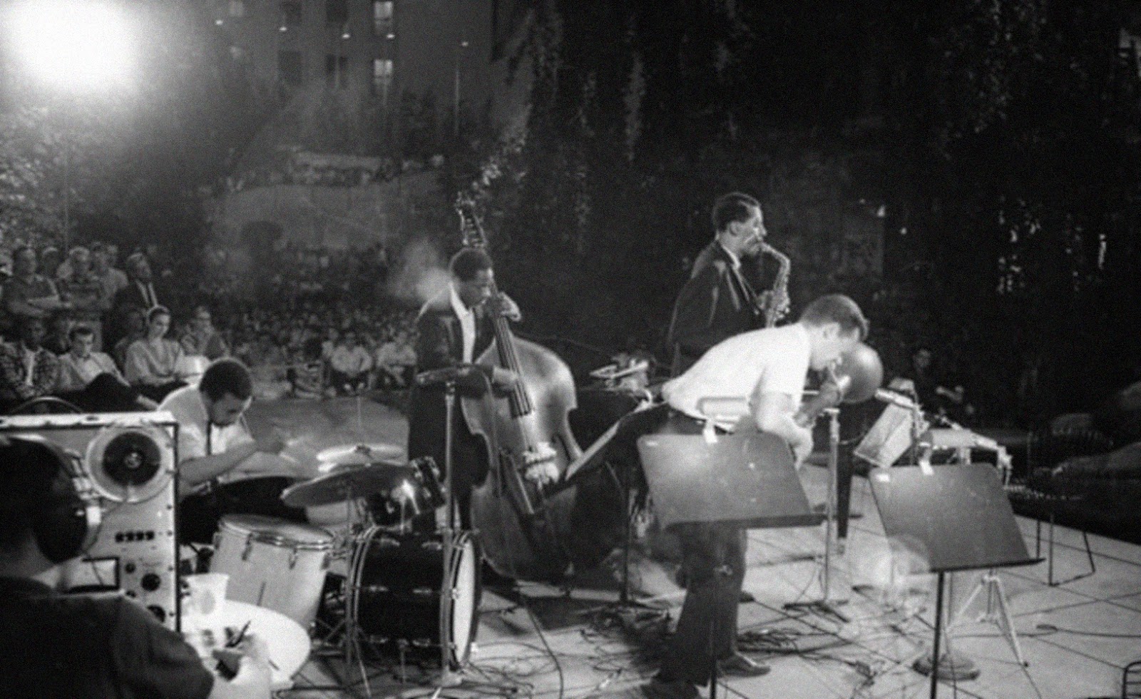 Different Perspectives In My Room...! NEW YORK ART QUARTET Old Stuff