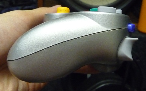 gamecube+side.JPG