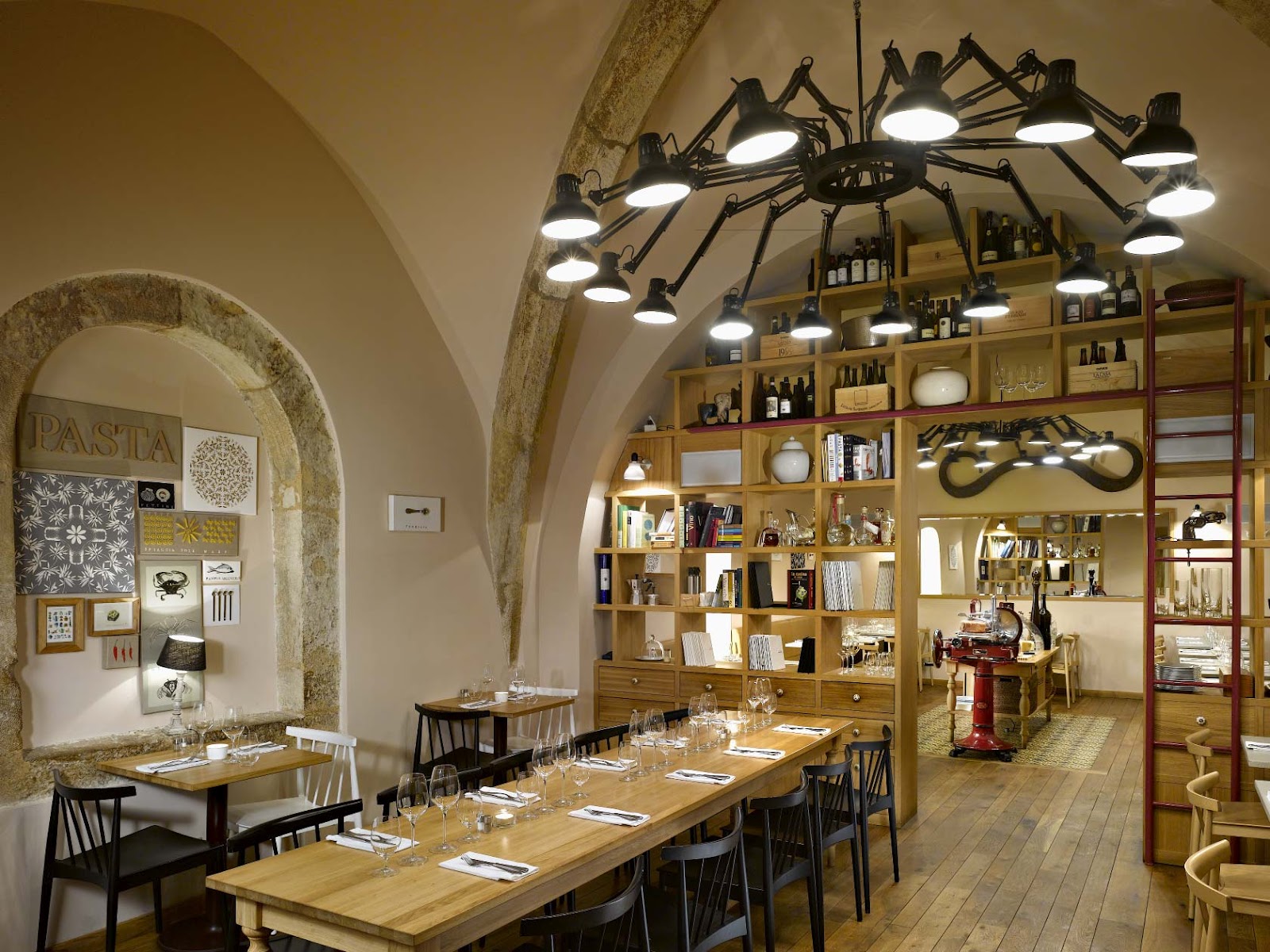 TURISMO PRAGA, REP. CHECA PASTA FRESCA