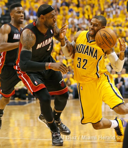 AL DIAZ PHOTO PHOTOS Miami Heat vs Indiana Pacers in Game 2 of