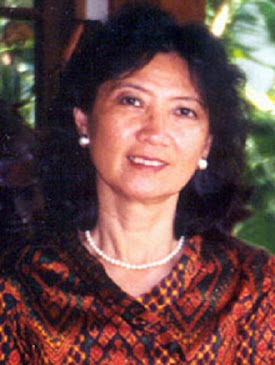Dr. Channy Sak-Humphry was a Khmer language professor at University of Hawaii.