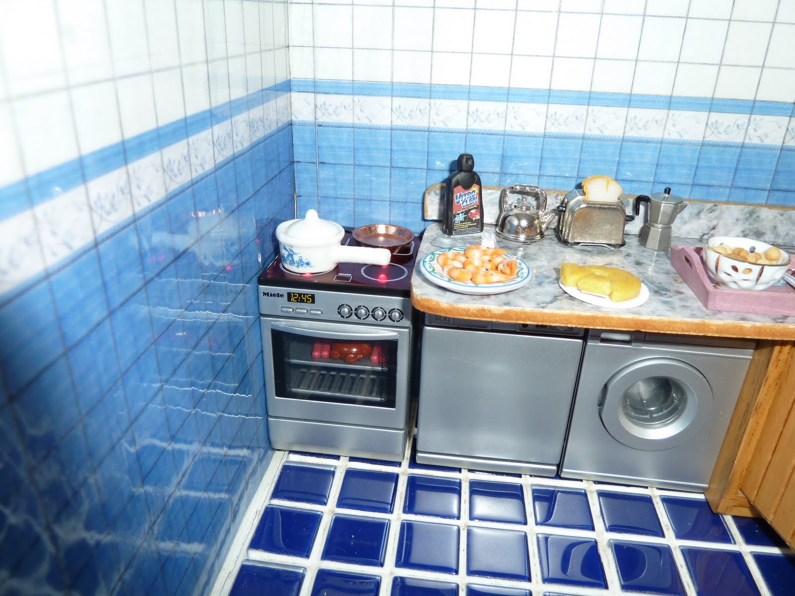 Mis Minis: La cocina de la casa azul