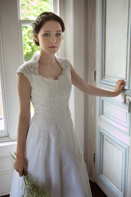 HVB vintage wedding blog, lace wedding dresses feature