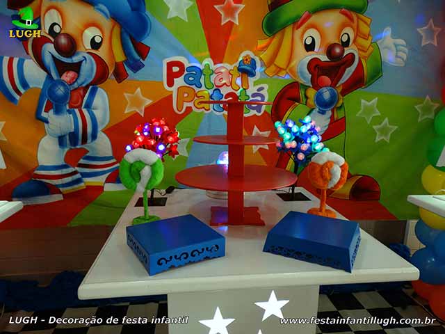 Mesa decorada Patatí Patatá