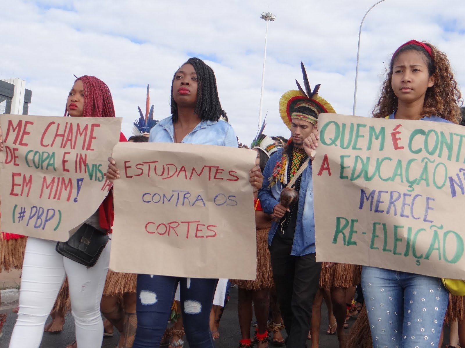 Mob Estudantes Indigenas e Quilombolas