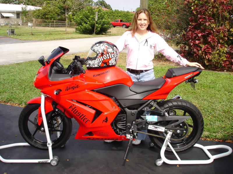 kawasaki ninja girl