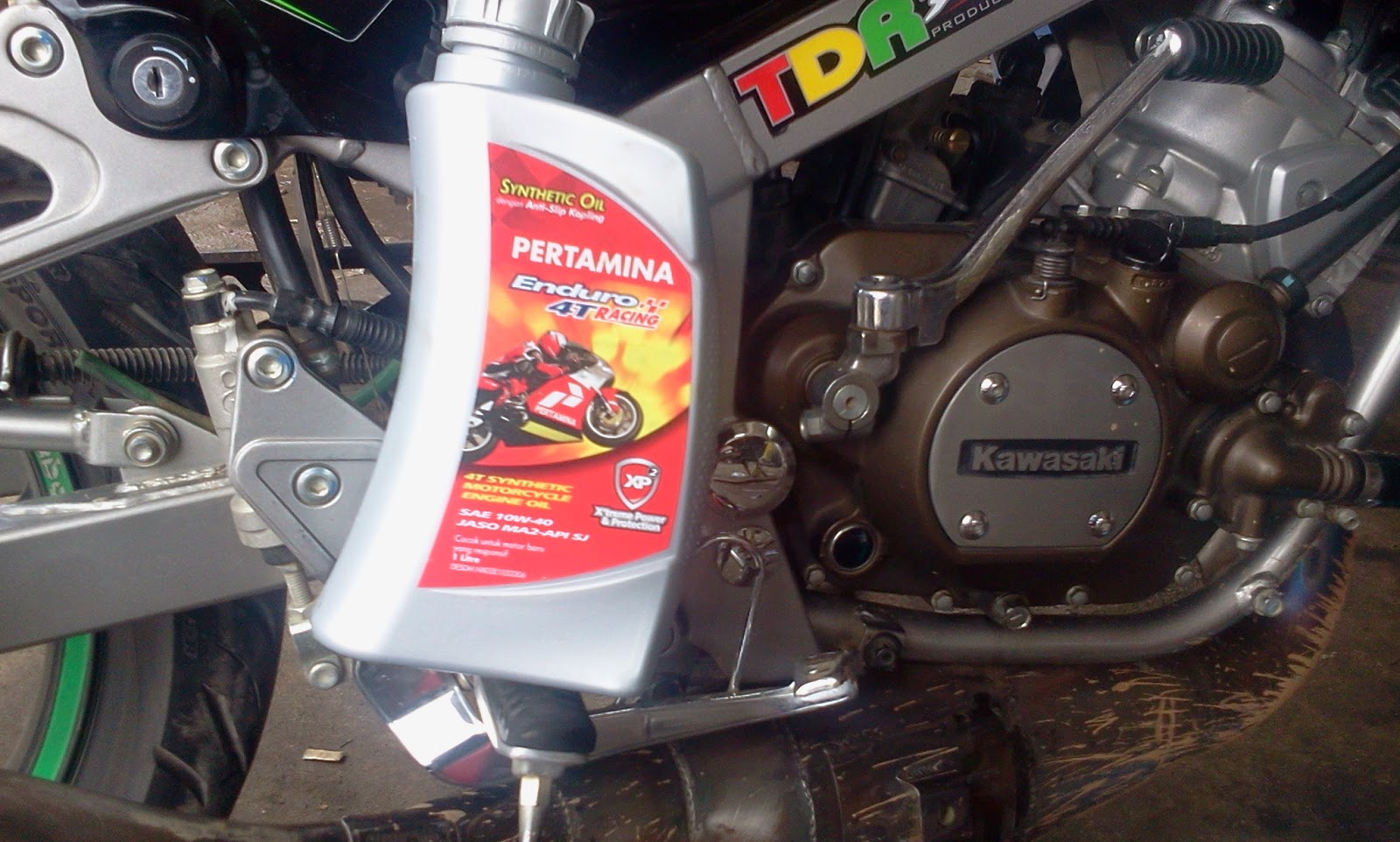 219 Kawasaki Ninja 150 R Perawatan Berkala Ganti Oli Youtube