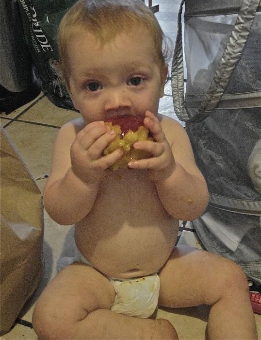 Eat Like This - Funny Babies Eating Photos...