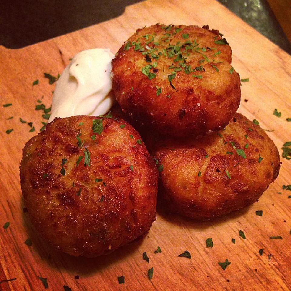 MATTYB BAKES GARLIC, ONION AND PARSLEY TATER CAKES