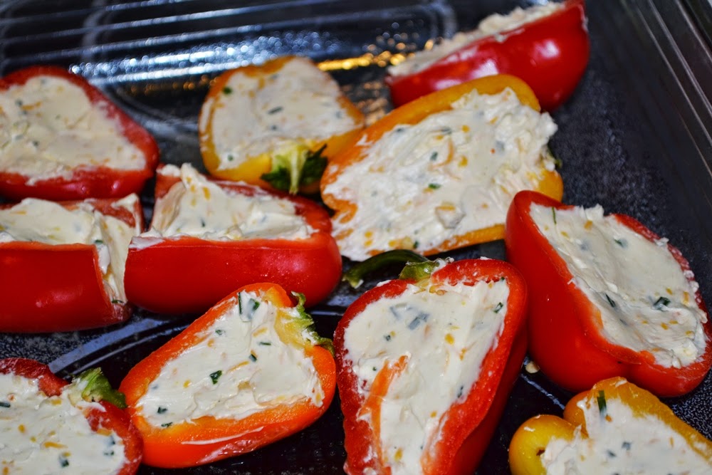 Lea's Cooking Cream Cheese Stuffed Bell Peppers