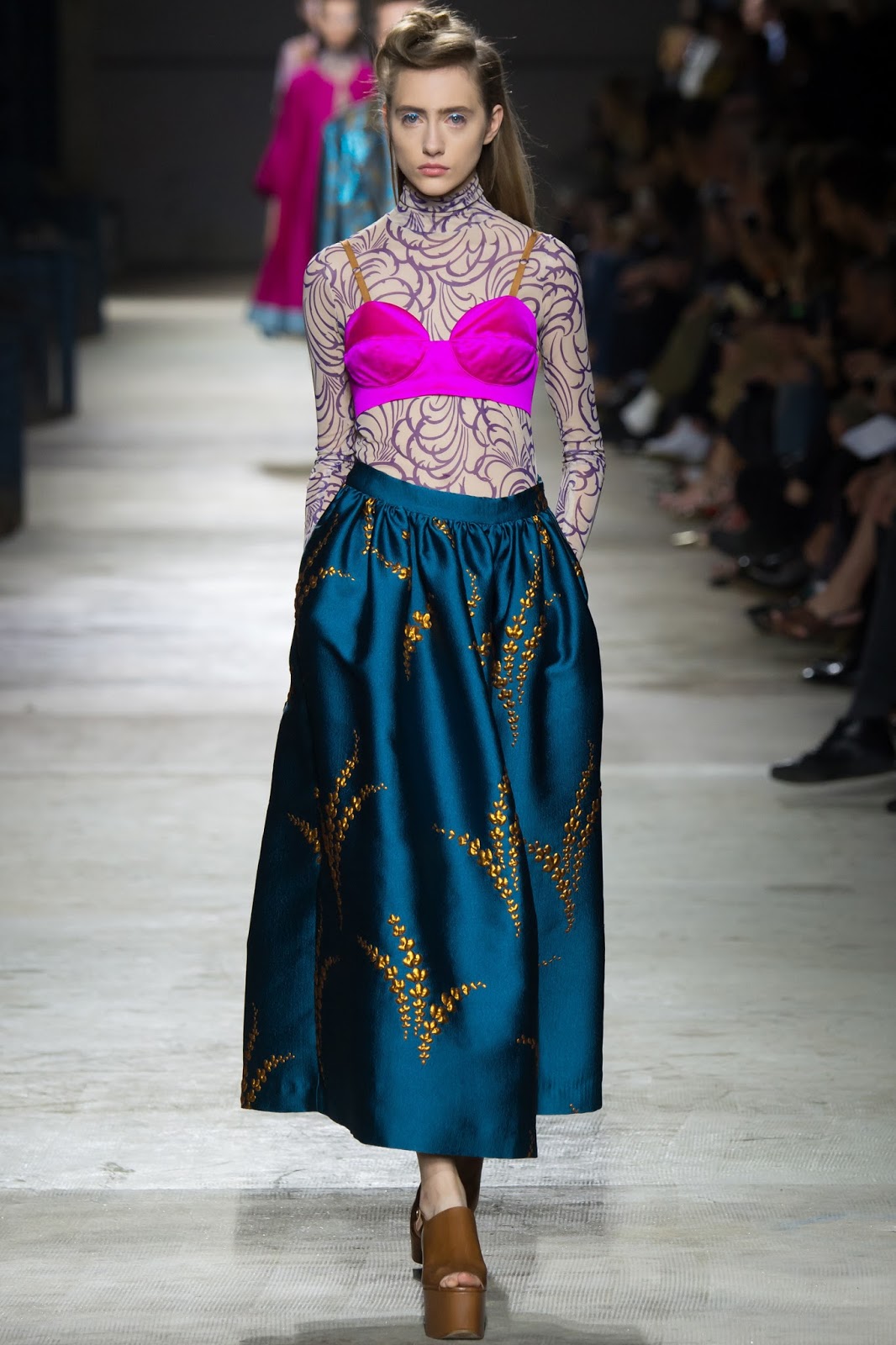 paris fashion week spring 2016, look catwalk model designer