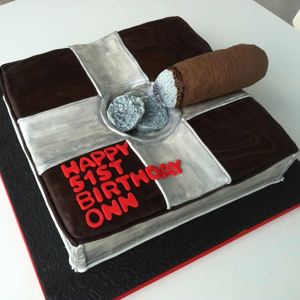 TeaRoom by Bel Jee Ashtray Cake