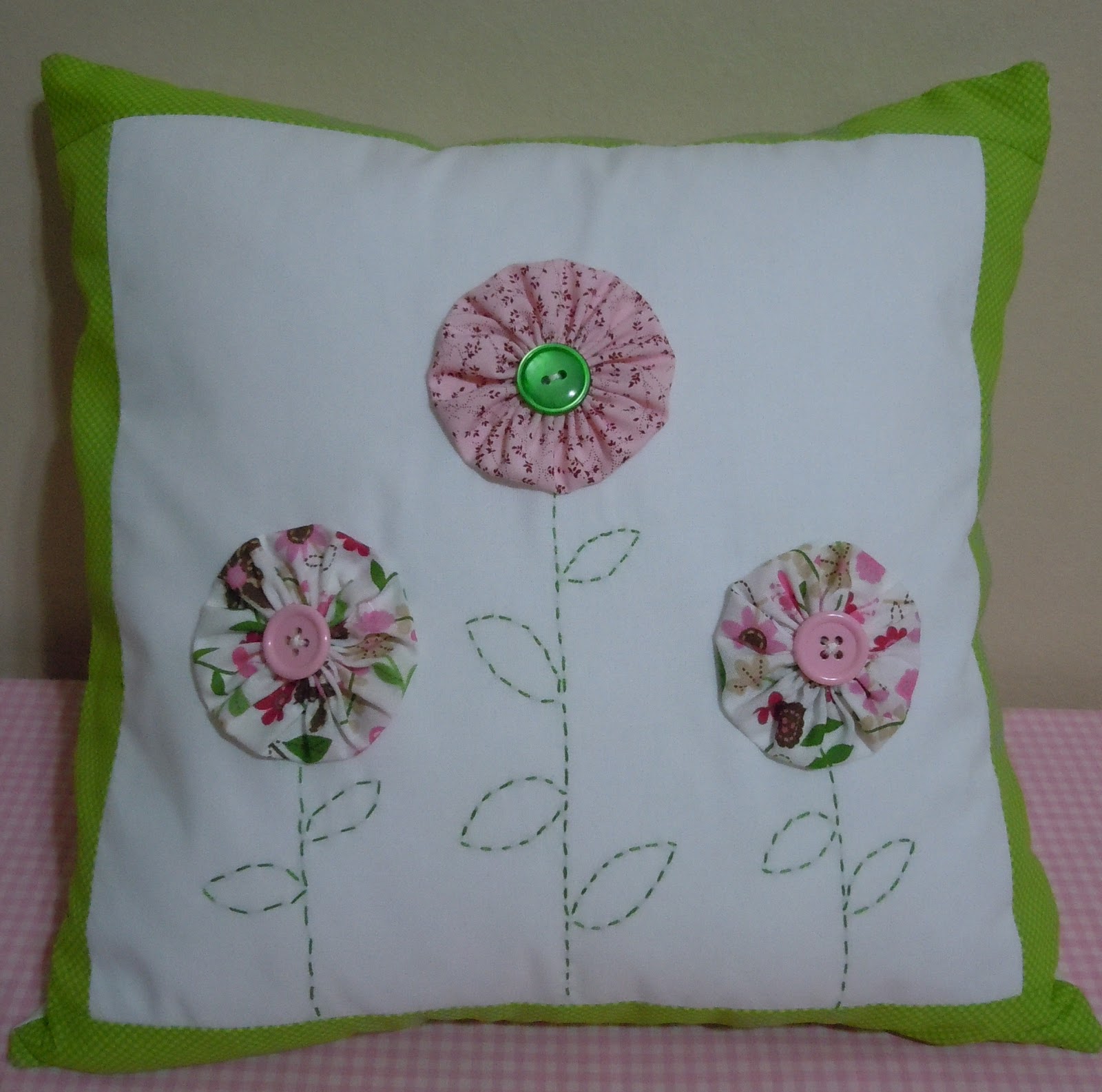 Аппликация на подушку