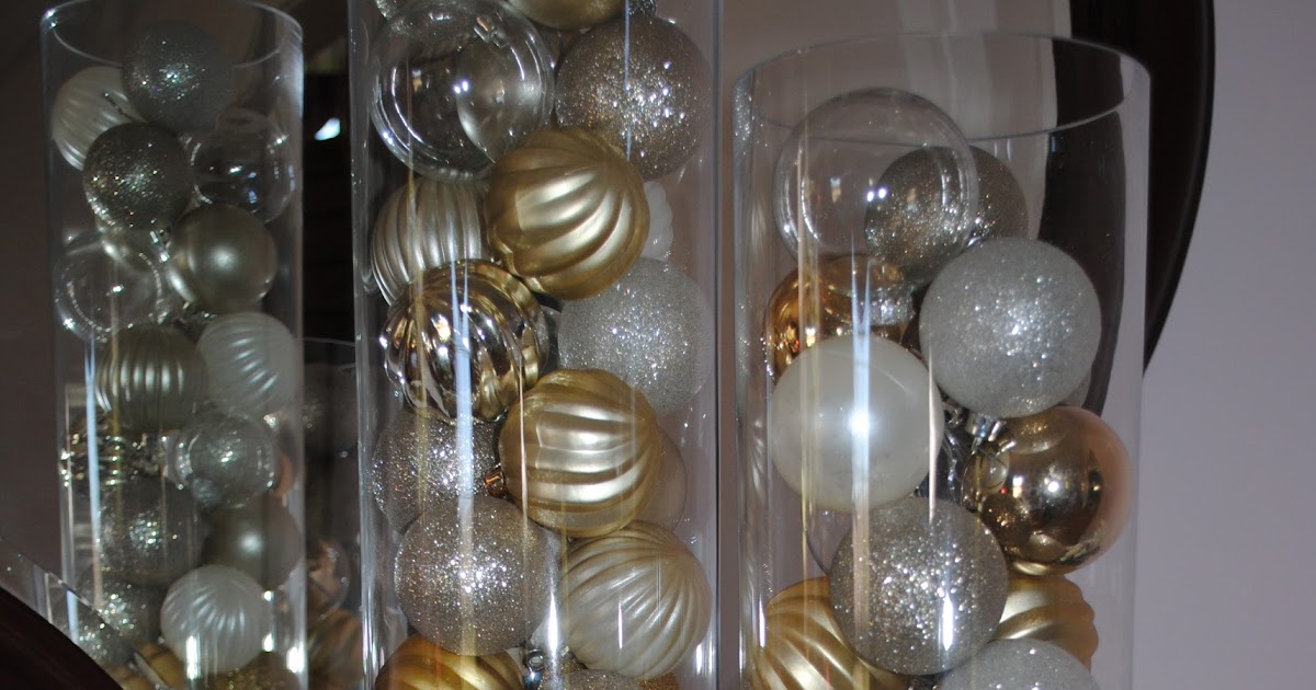 Christmas Holiday Ideas ORNAMENT FILLED GLASS VASE