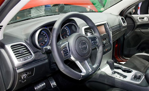 Hot Female Pictures 2012 Jeep Grand Cherokee Srt8 Interior View