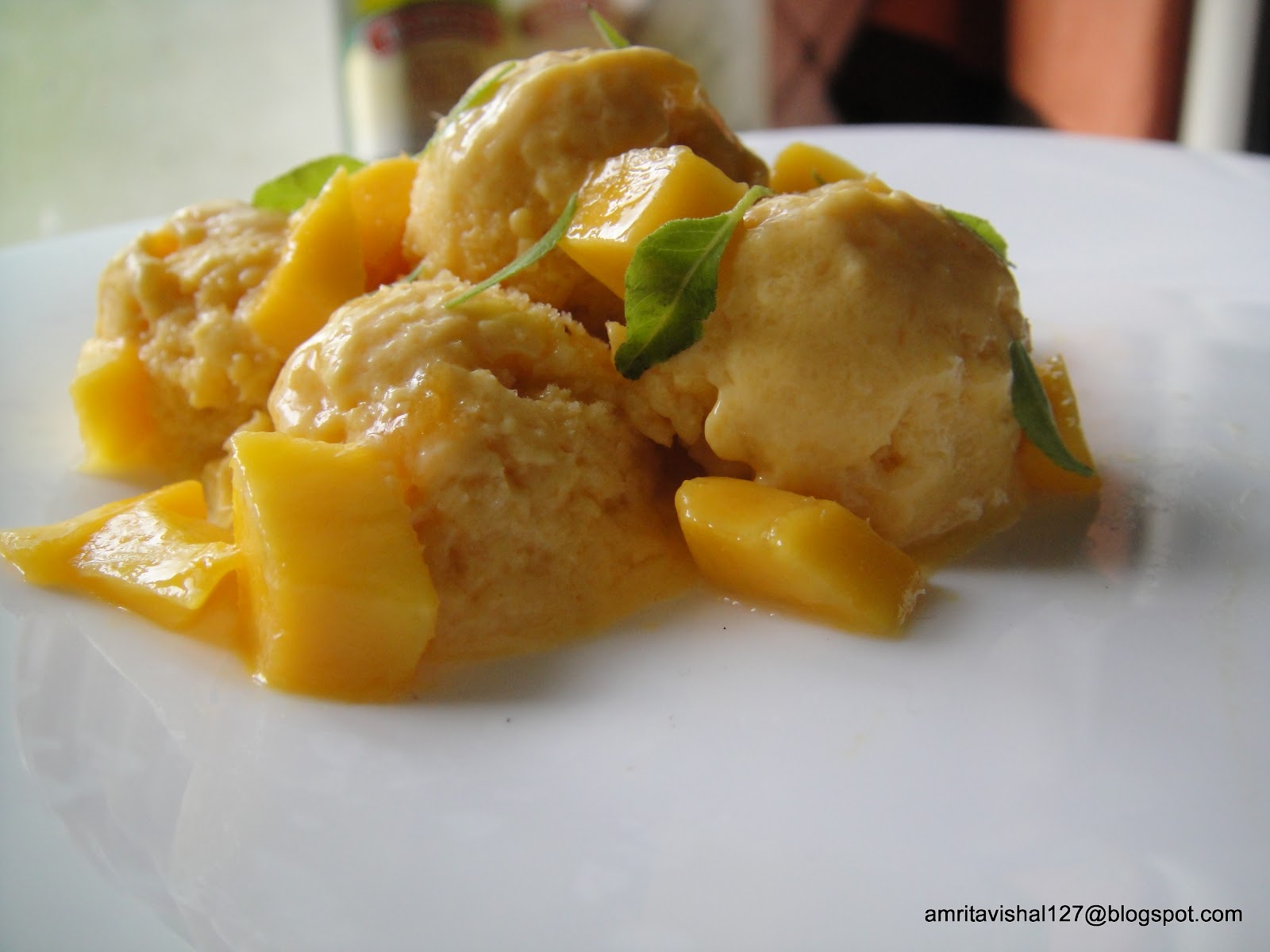 Sweet 'n' Savoury Healthy Mango and Banana Gelato