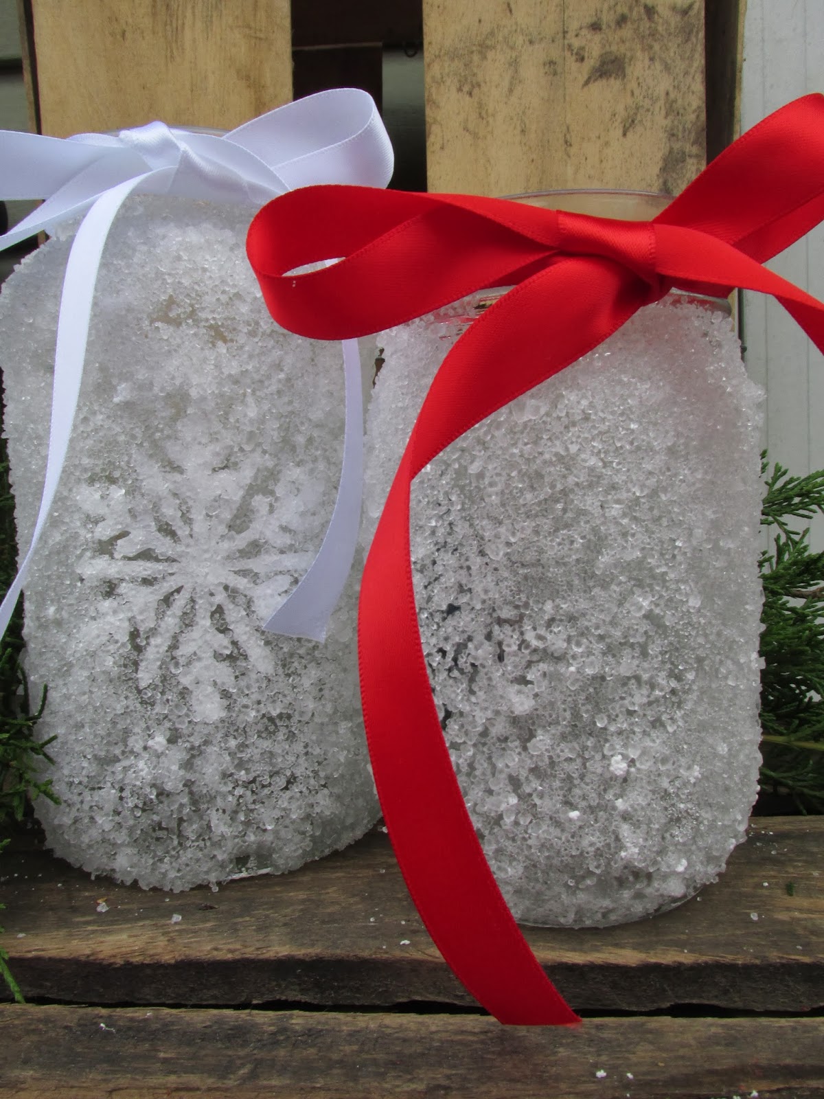 Mint Juleps 'n Muddin' Snow Wrapped Candle Holder