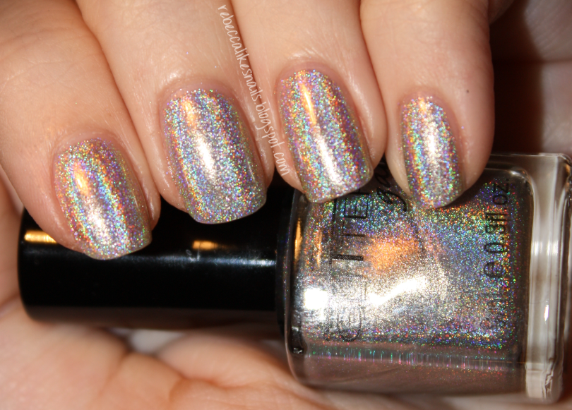 rebecca likes nails: Glitter Gal - Silver 3D/Holo, Green 3D/Holo, Red