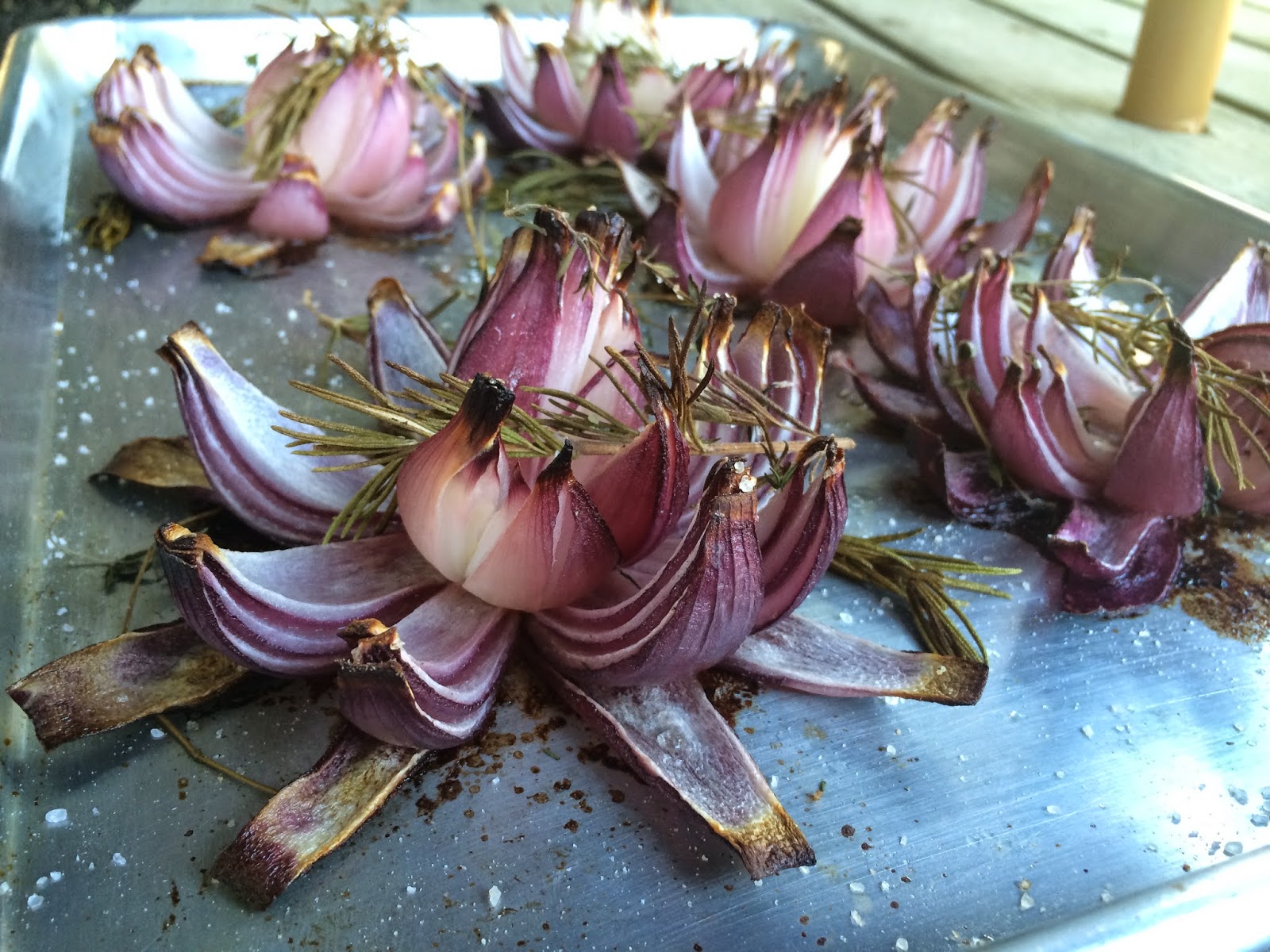 Tate's Kitchen red onion flowers