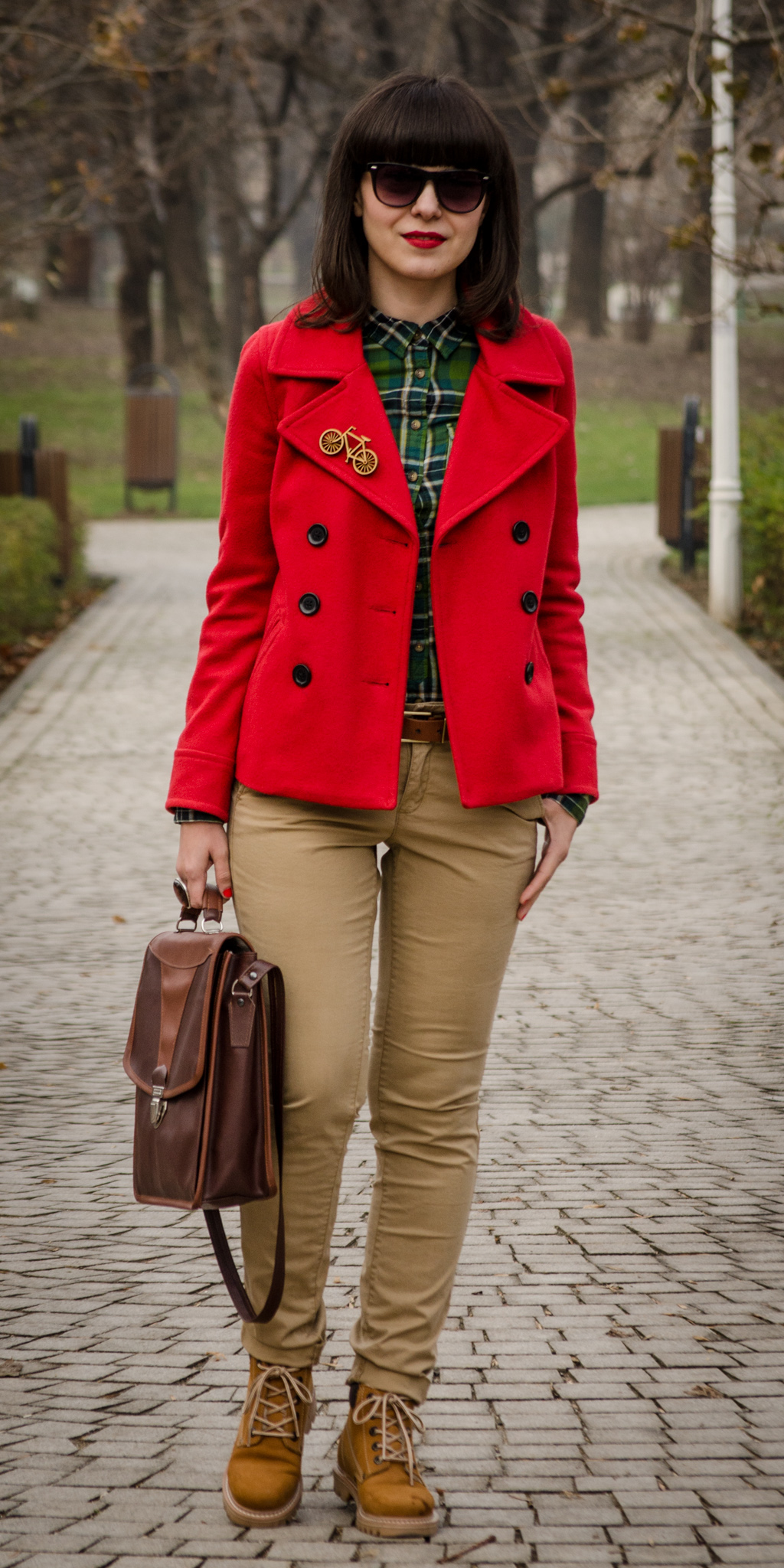 brown pants h&m red jacket miniprix camel worker boots romanian producer brown thrifted satchel bag green tartan shirt bangs 