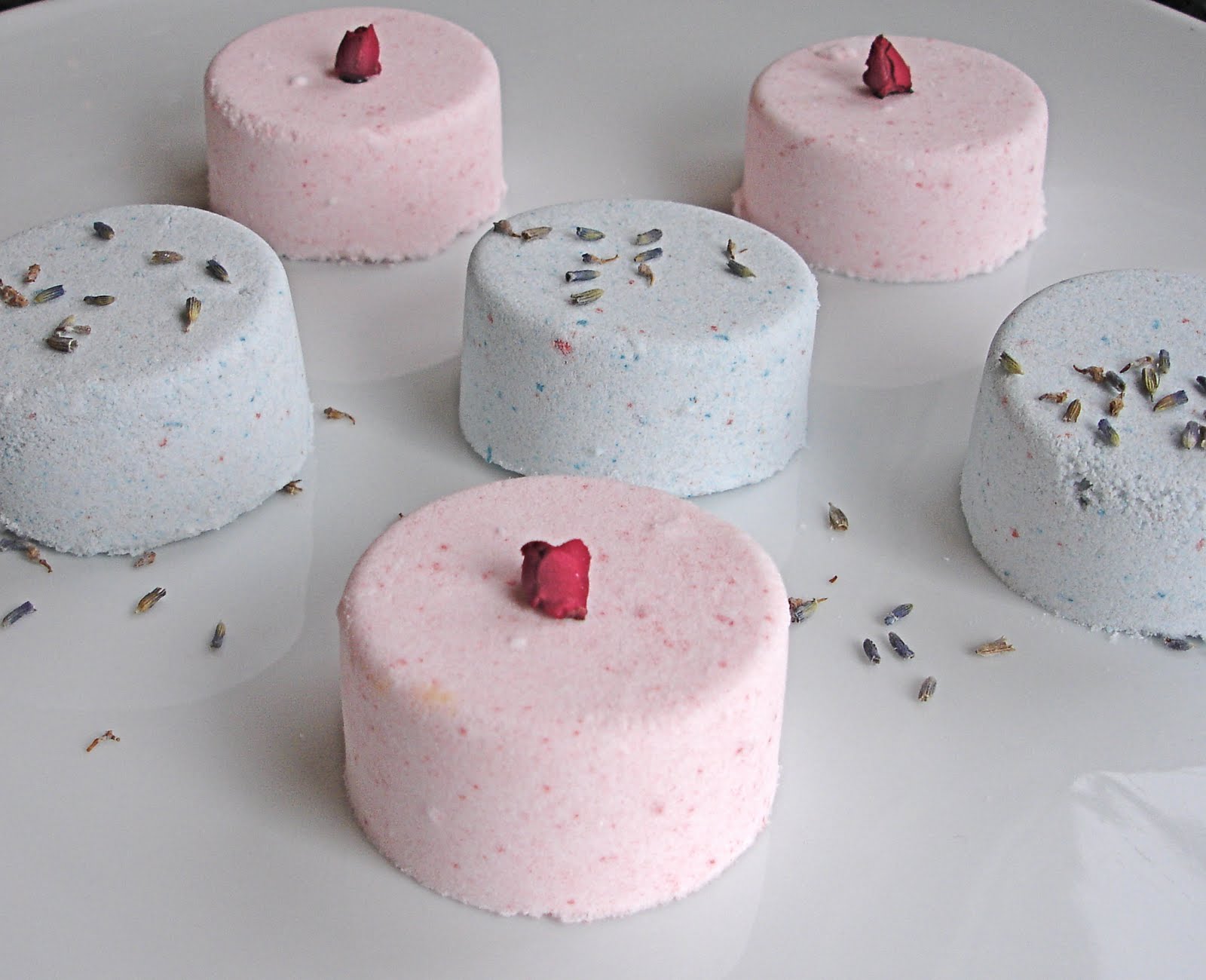 From Which Things Grow Who Knew? How To...Fizzy Bath Biscuits