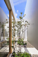 Cool Japanese House Dubbed Green Edge Design with Floating Facade Cool Japanese House Dubbed Green Edge Design with Floating Facade