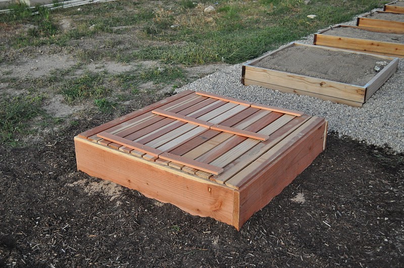 Mrs Home Ec Covered Fold Out Bench Sandbox