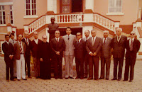 Membros do Conselho Curador em frente ao busto do Marechal Cyro do Espírito Santo Cardoso