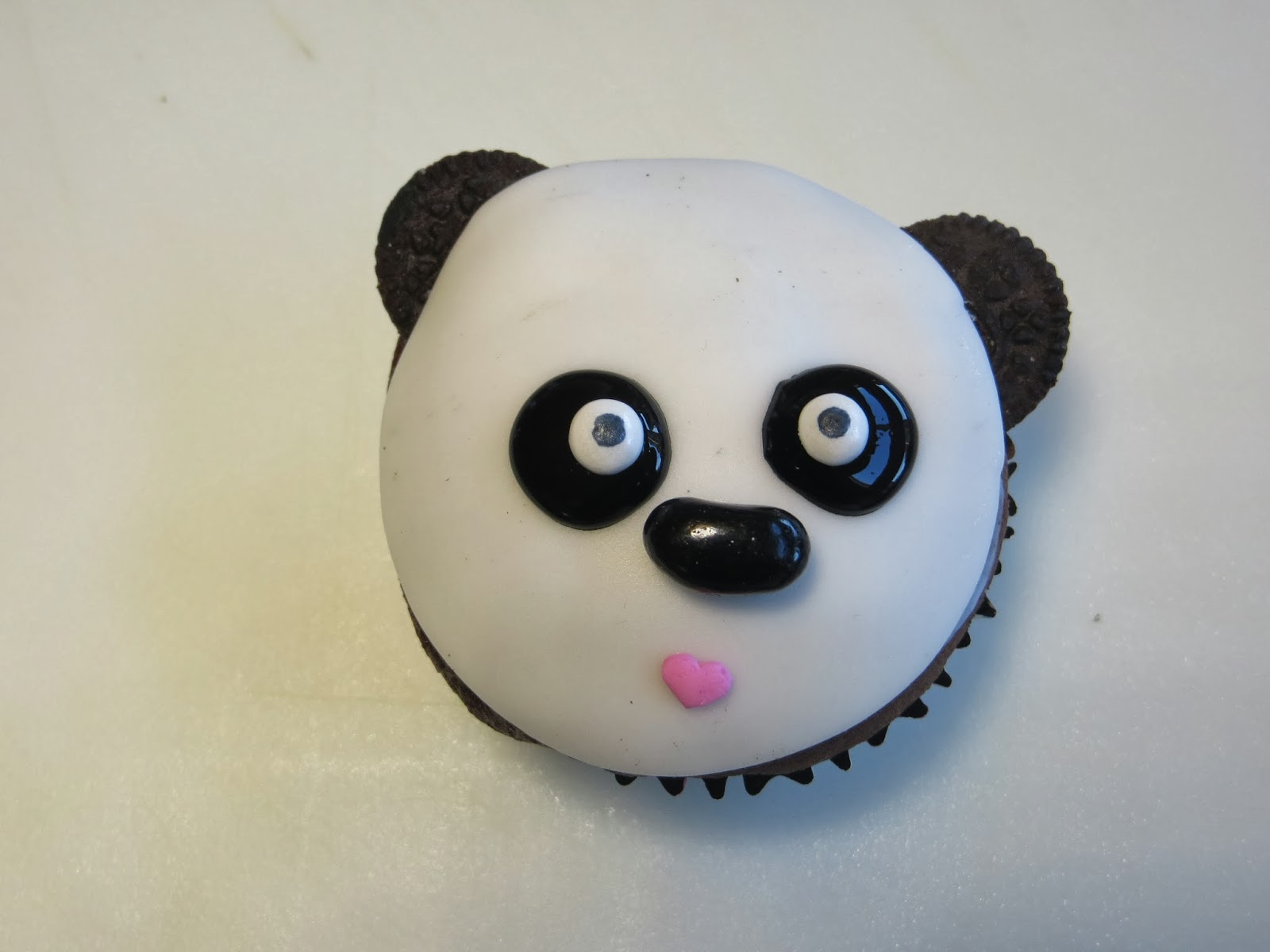 Sparked Ideas Panda Cupcake Tutorial