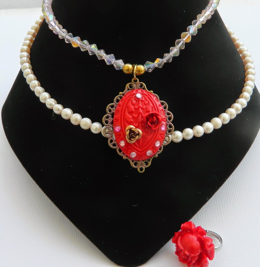 Resin Crafts Resin Casted Rose Necklace