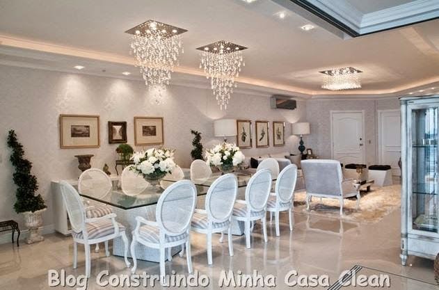 Como Usar Lustre Na Sala De Estar ~ na sala de jantar e um pendente de cristais menor na sala de estar Como Usar Lustre Na Sala De Estar ~ na sala de jantar e um pendente de cristais menor na sala de estar