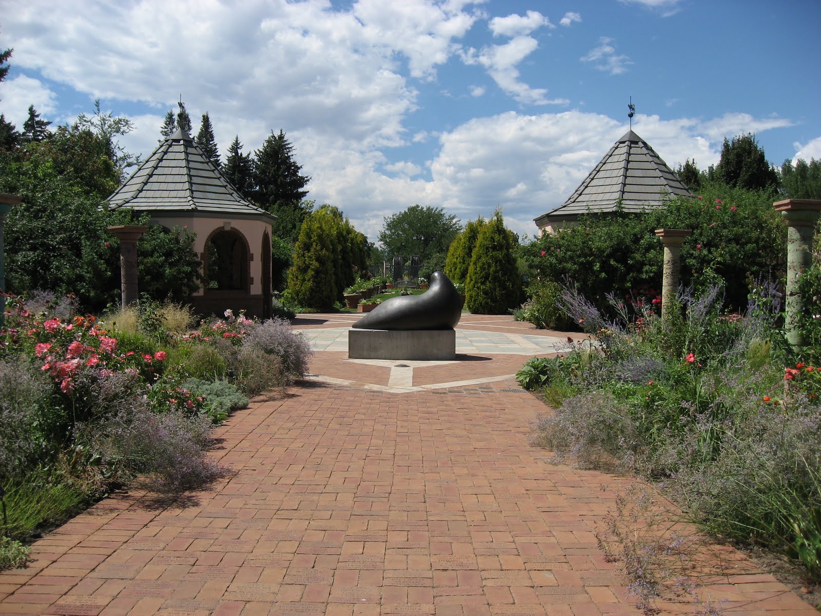 Green House, Good Life: August 2011
