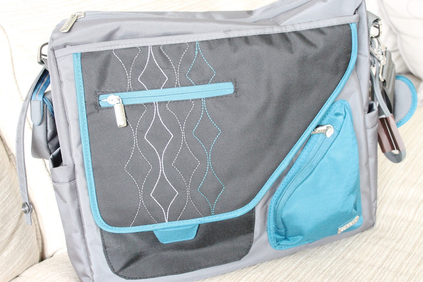jj cole changing bag