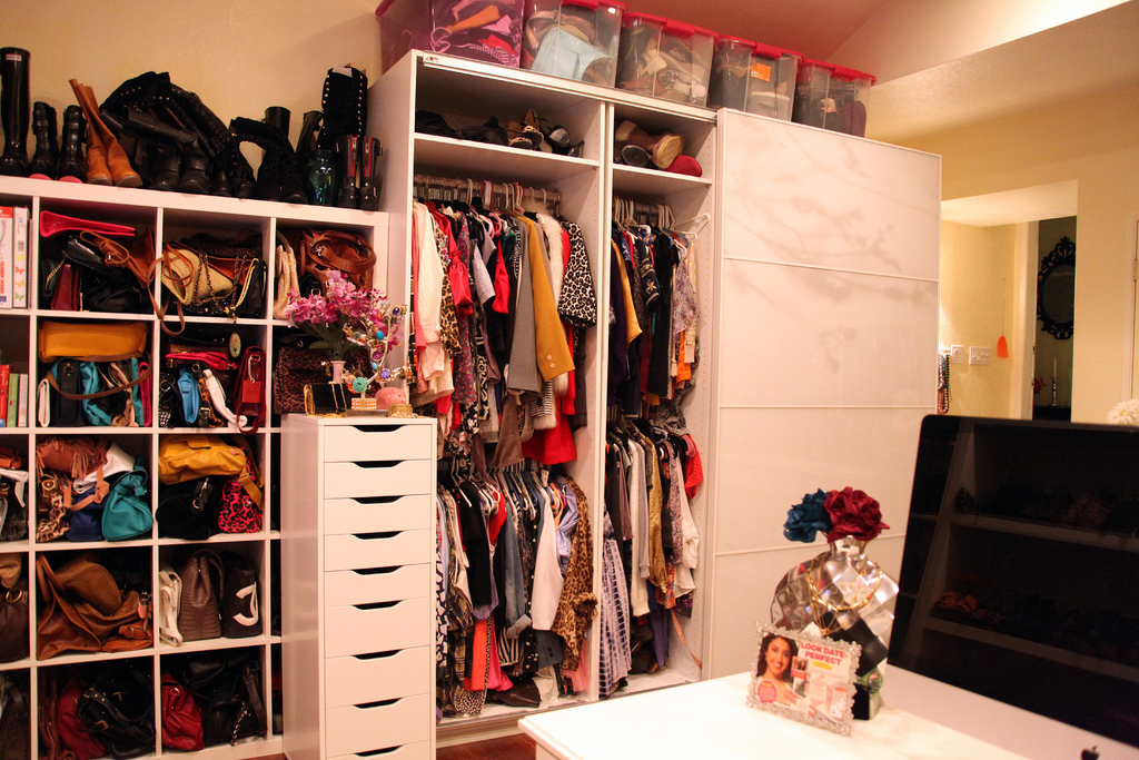 Зара - это не только магазин со шмотками но и место для анала Зара - это не только магазин со шмотками но и место для анала