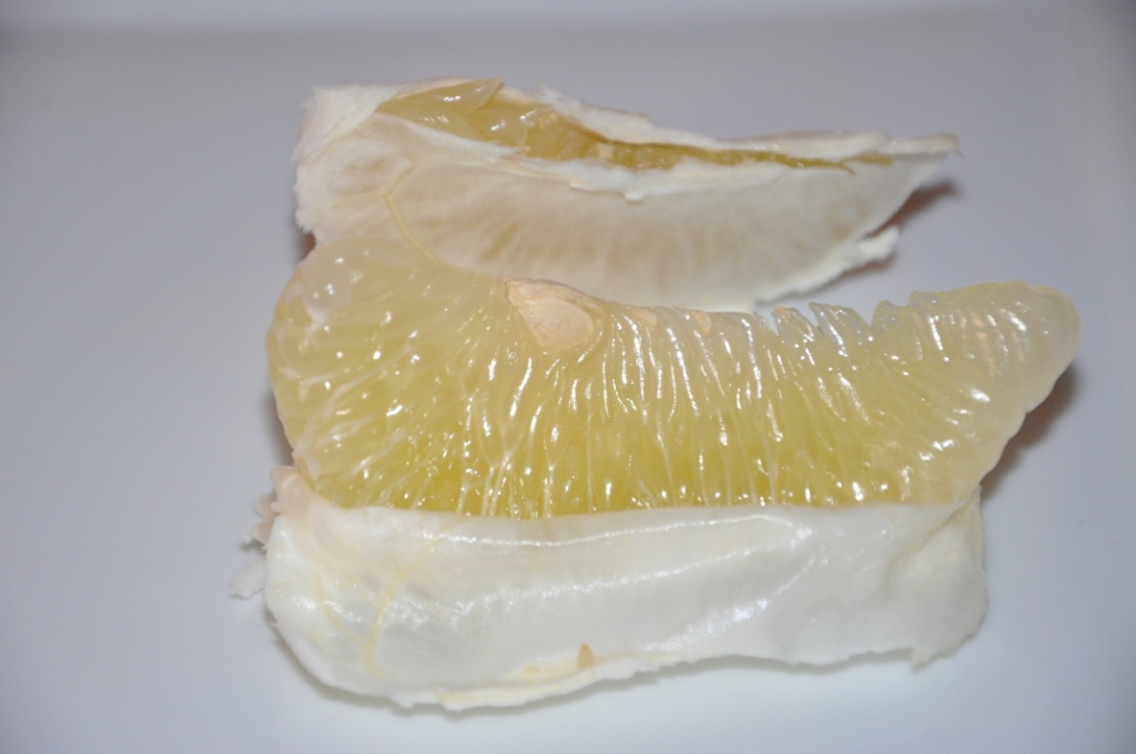 Tip How to peel a Pomelo dishaway