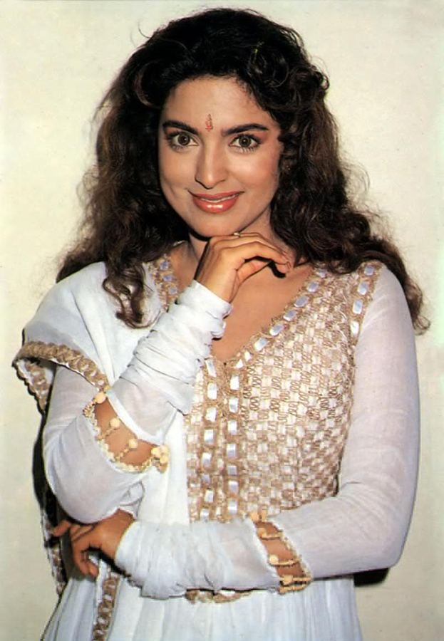 Juhi Chawla Sexiest
