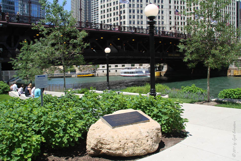 Public Art in Chicago Public Art along the Chicago Riverwalk