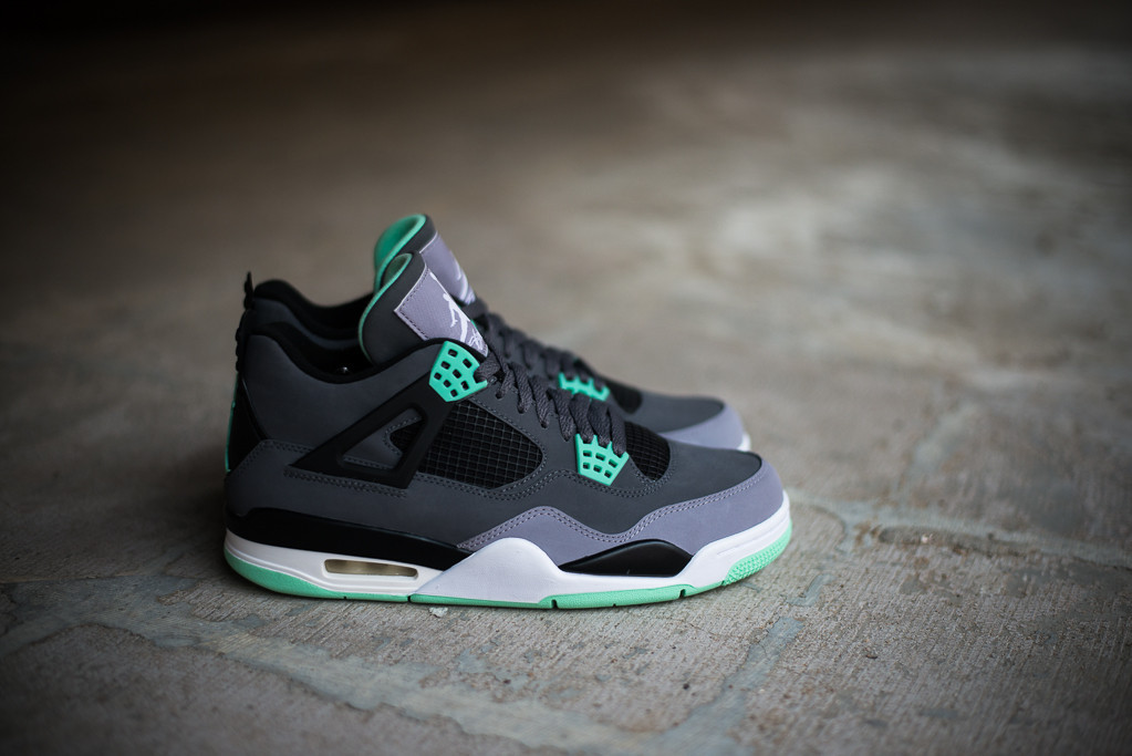 Air Jordan Retro 4 (Green Glow) | Live.. Love.. Dream.. Triumph