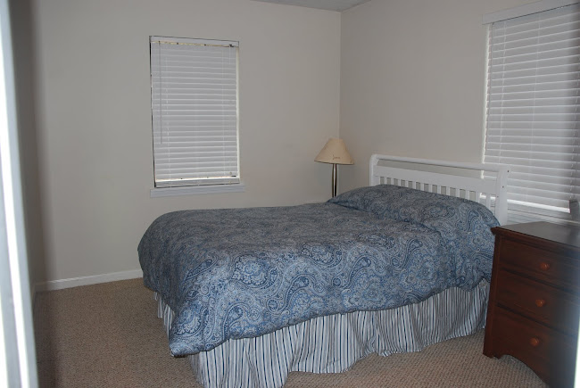Bedroom with full-sized bed